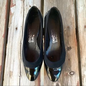 Salvatore Ferragamo Black Patent Leather Flats With Small Heel Size 8 B
